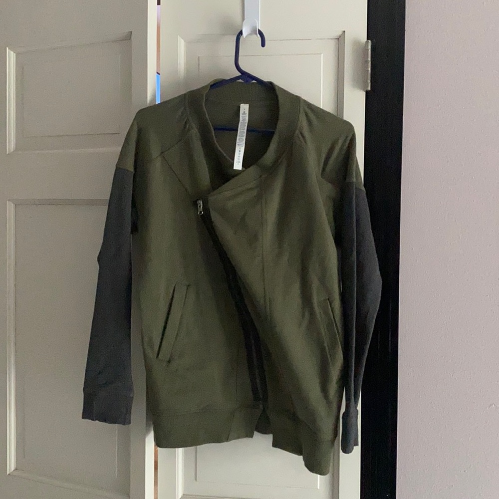 Lululemon olive green jacket